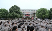 石门一中：新生个个都当“兵”